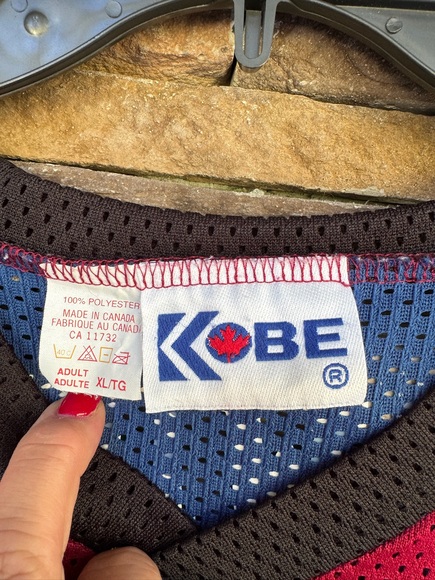 Kobe Vintage Hockey Jersey-Size XL - Picture 2 of 4